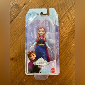 NIB Disney Princess Anna Collectible Mini Doll - Mattel Frozen